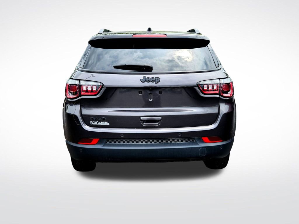 Used 2024 Jeep Compass Latitude w/ Convenience Group image 6