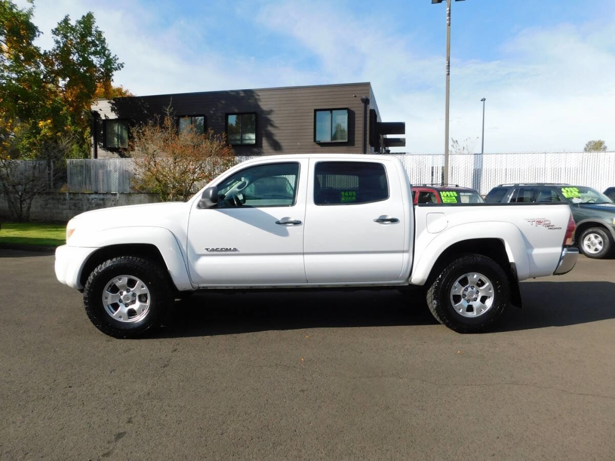 Used 2005 Toyota Tacoma PreRunner RWD image 18