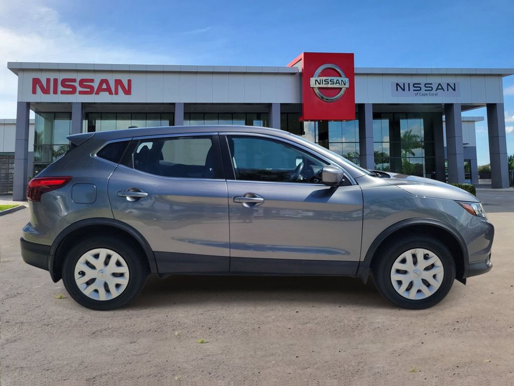 Used 2019 Nissan Rogue Sport S FWD image 3