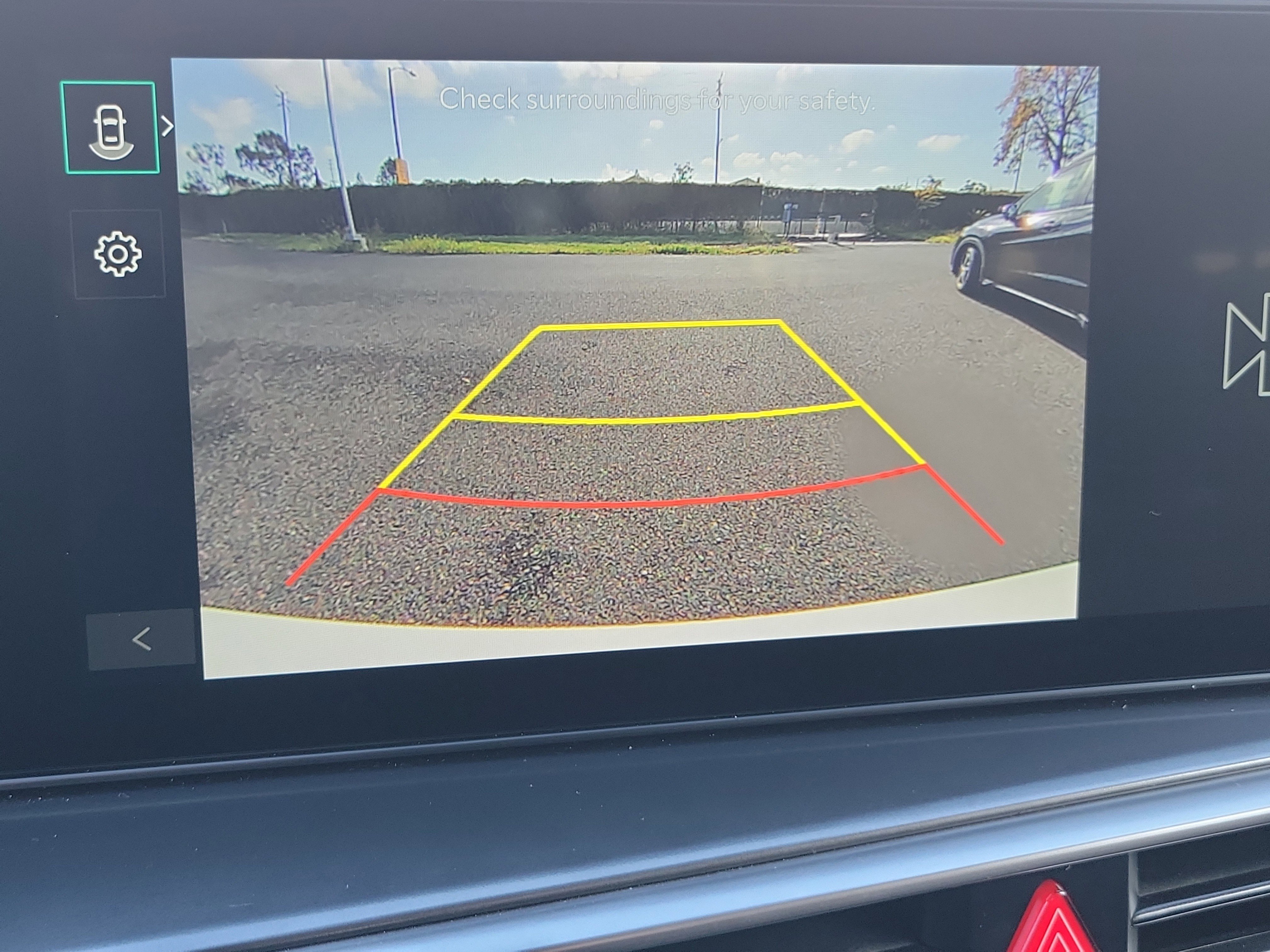 Used 2024 Kia Sorento LX image 13