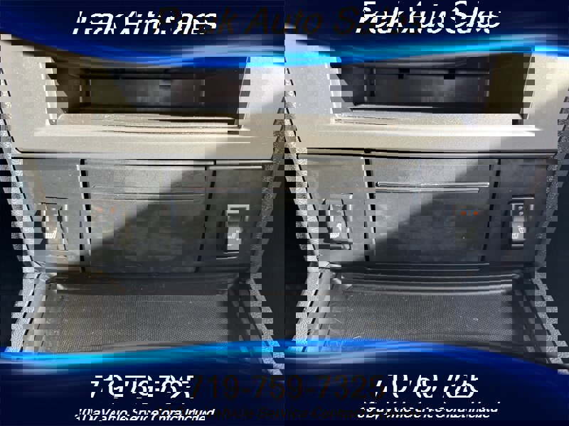 Used 2010 Chrysler 300 Touring image 21