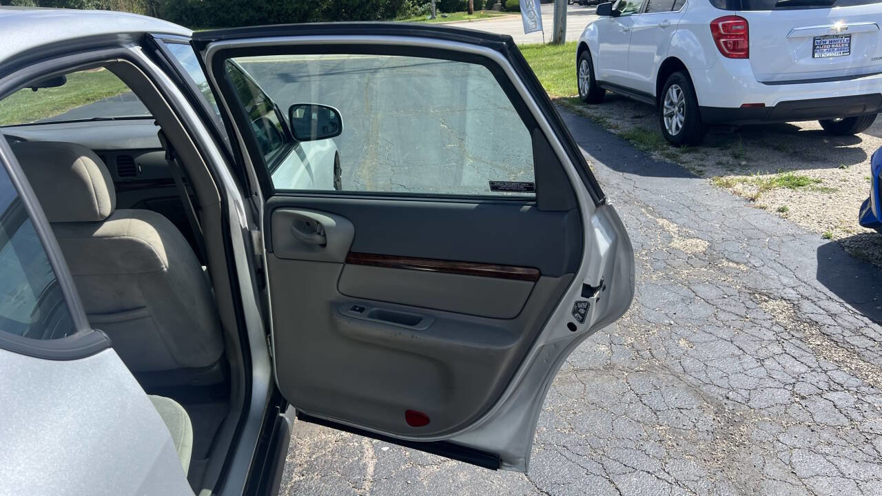 Used 2001 Chevrolet Impala image 32