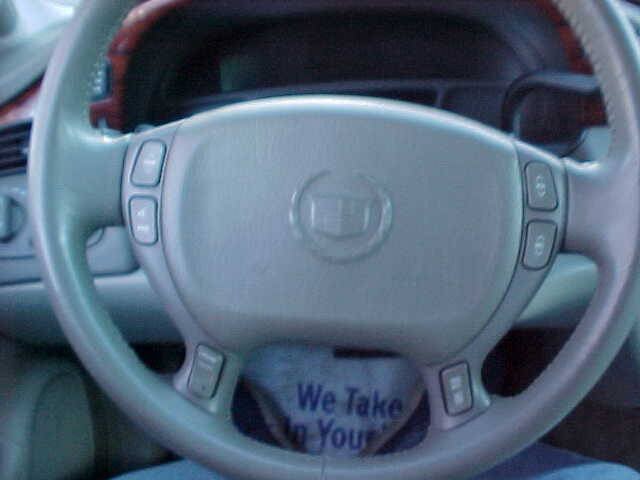 Used 2004 Cadillac De Ville FWD image 26