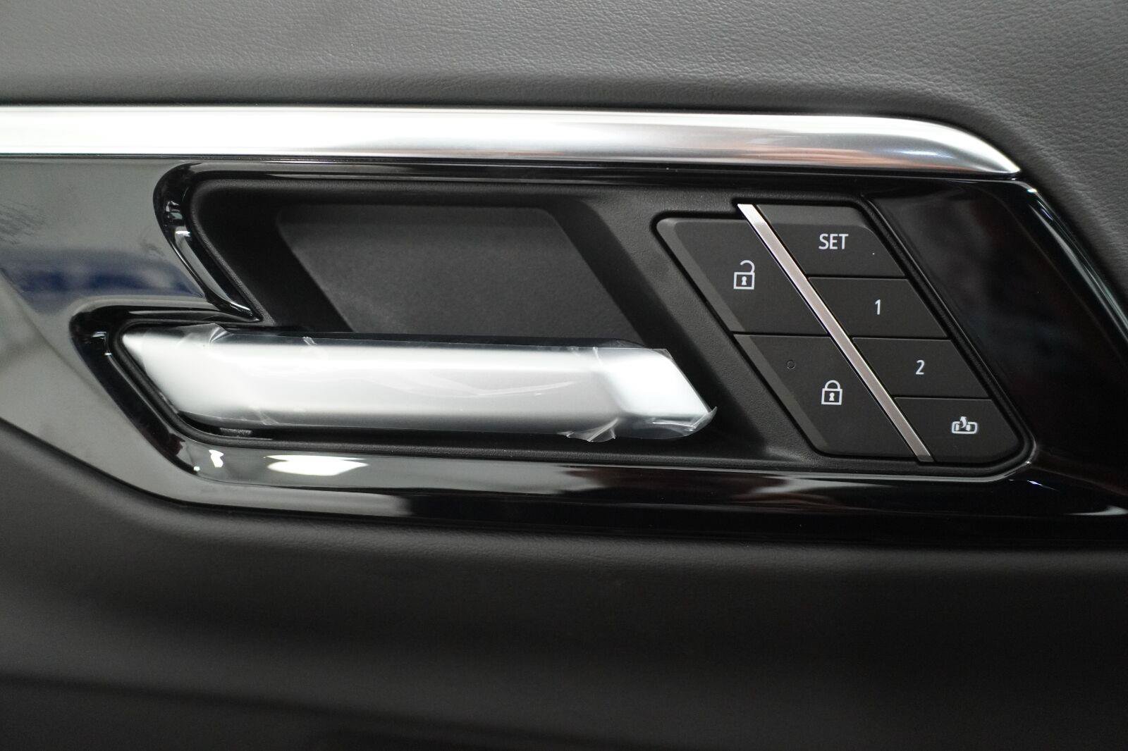 New 2026 Chevrolet Tahoe LT RWD image 24