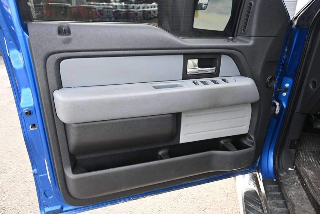 Used 2013 Ford F150 XLT w/ XLT Chrome Pkg AWD/4WD image 4
