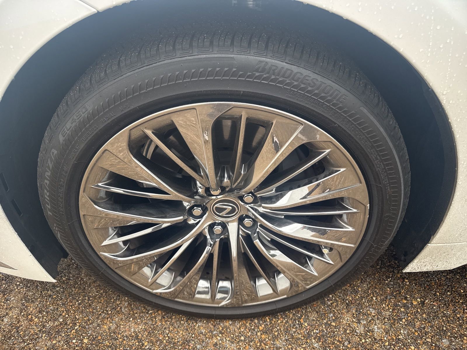 Used 2022 Lexus LS 500 RWD image 12