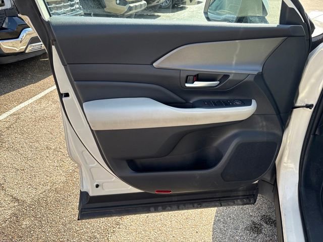 Used 2024 Toyota Grand Highlander XLE image 15