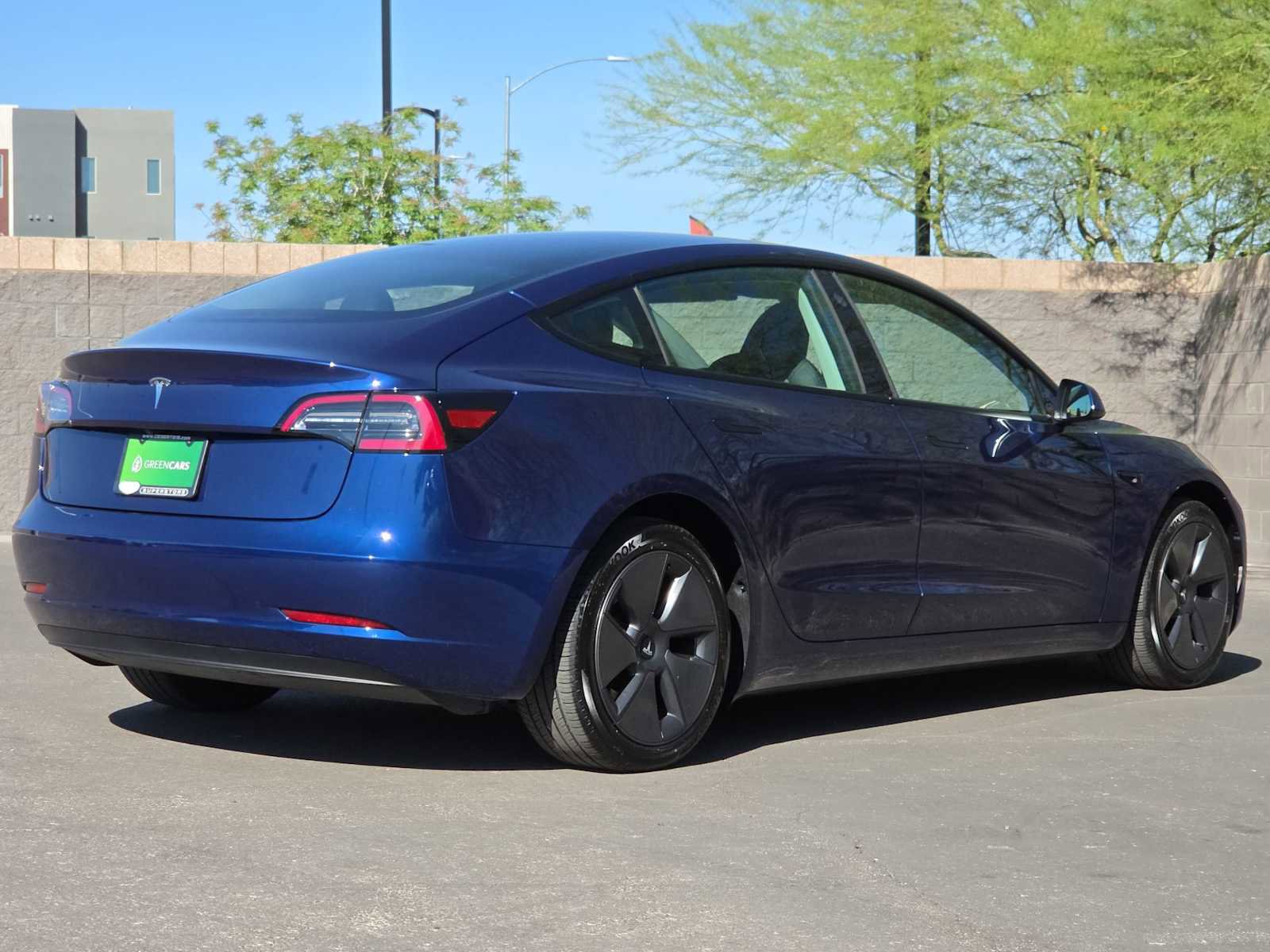 Used 2023 Tesla Model 3 Standard Range image 9