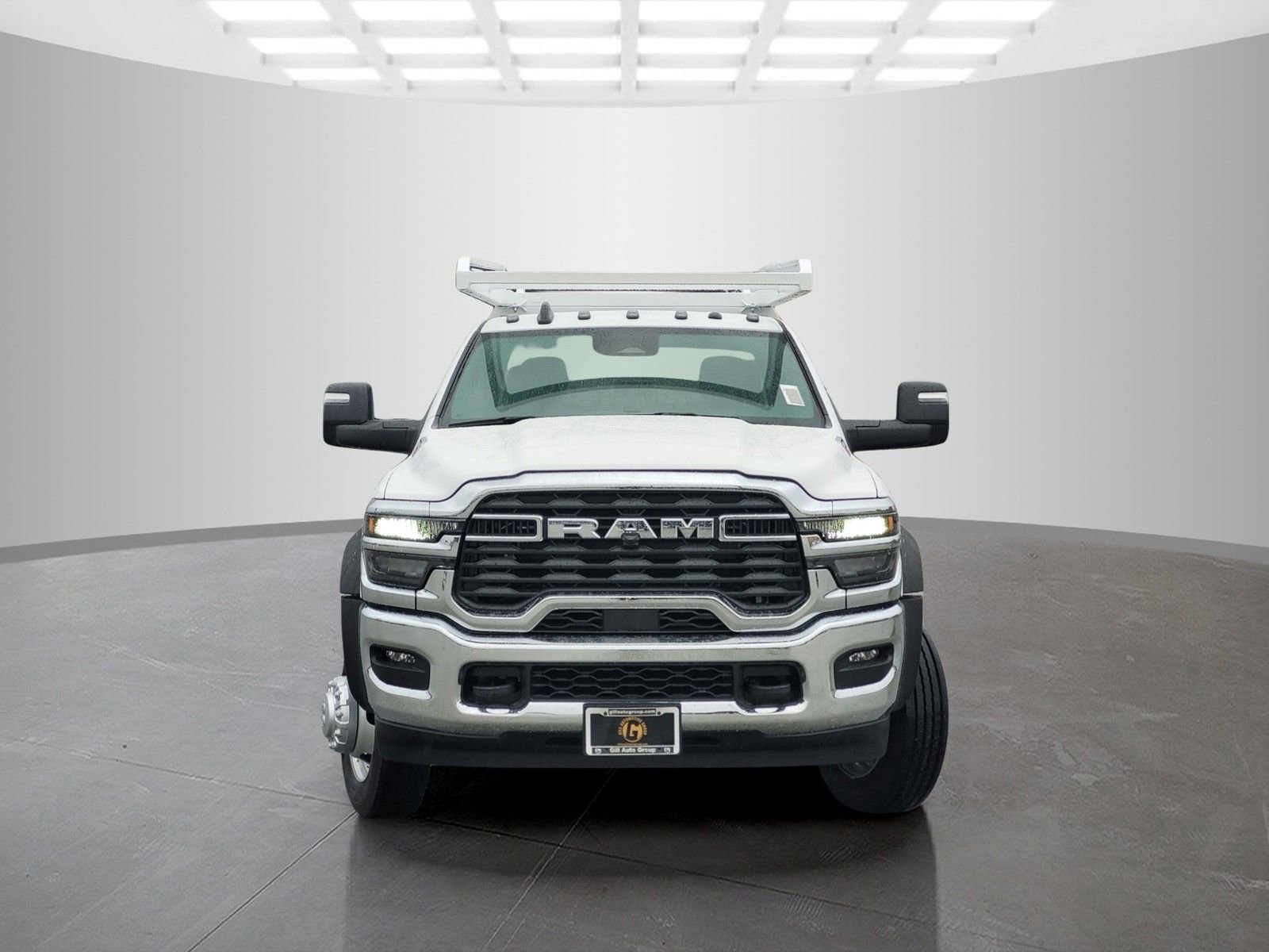 New 2026 RAM 5500 Tradesman w/ Chrome Appearance Group image 2
