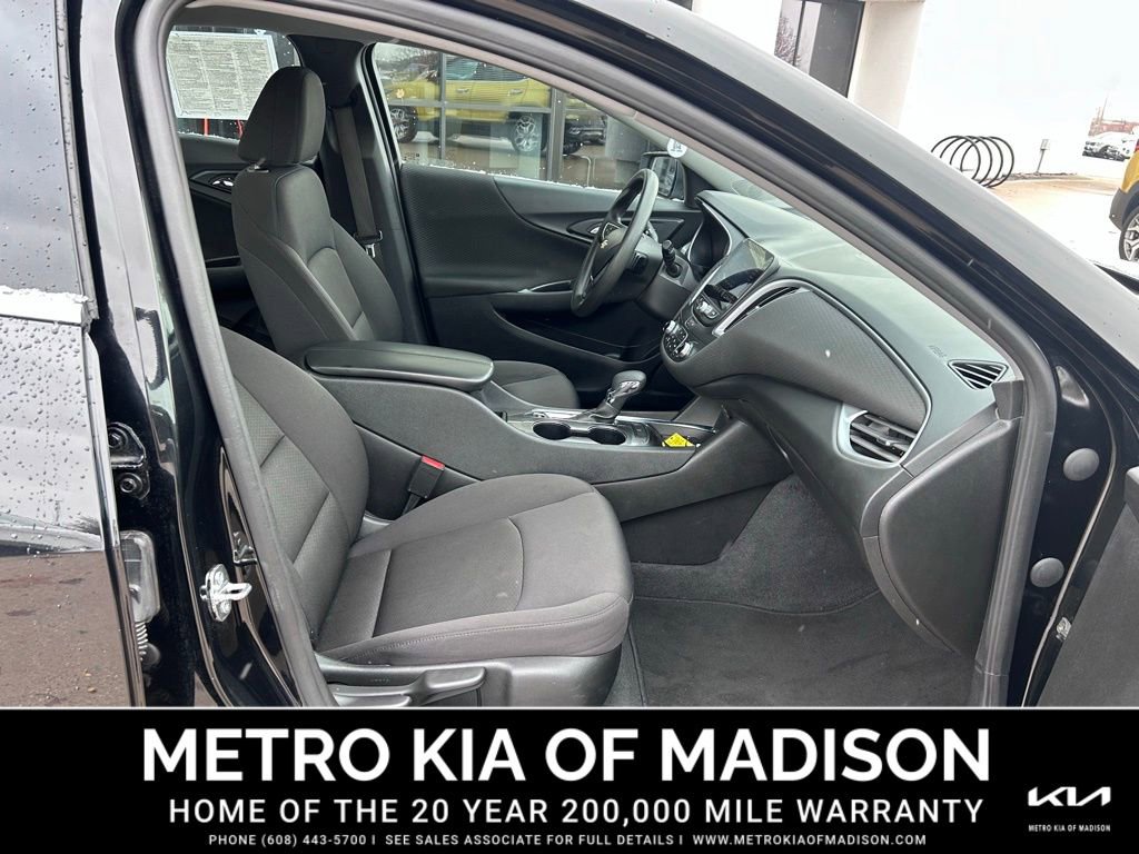 Used 2023 Chevrolet Malibu LT image 38
