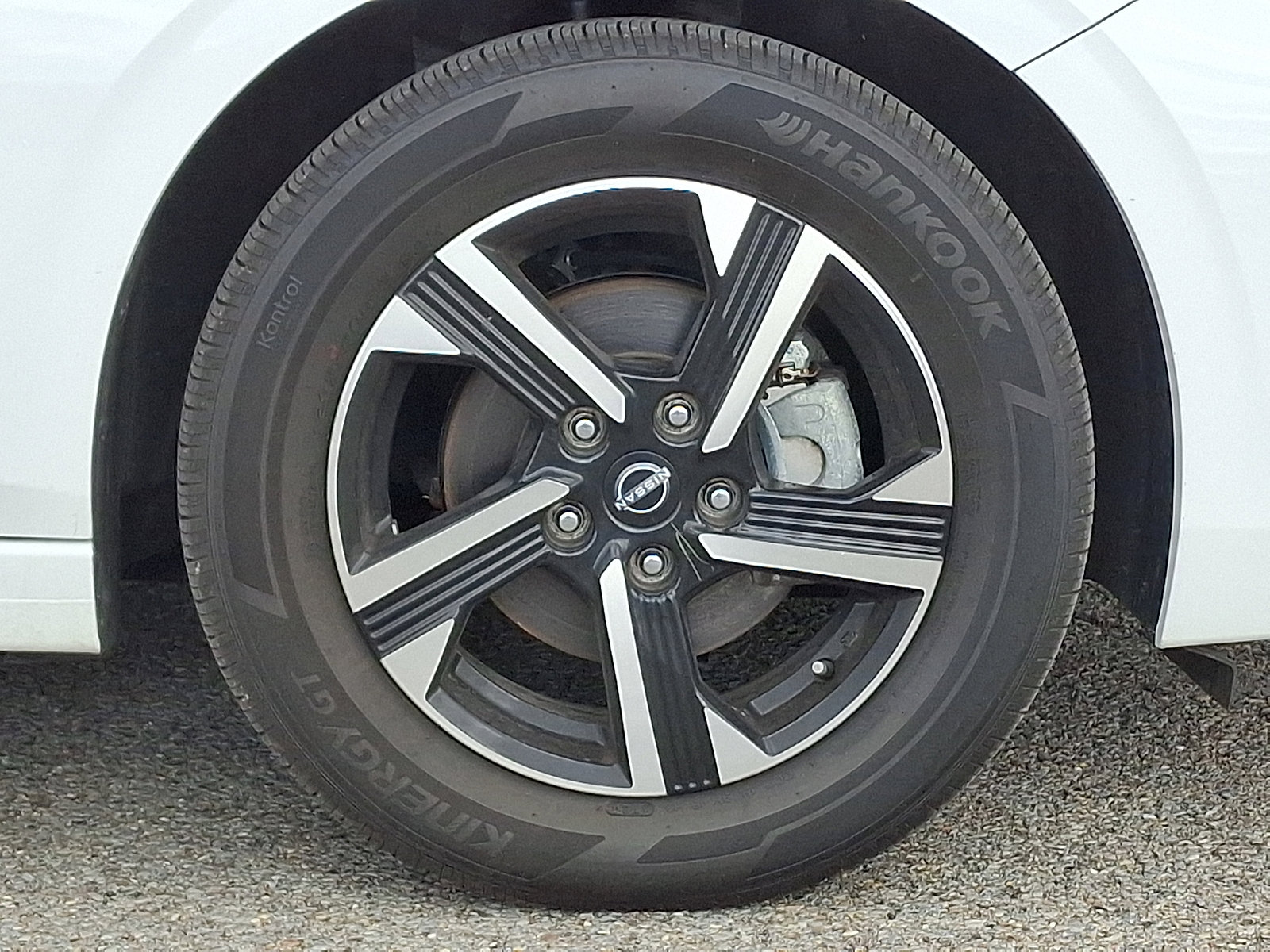 Used 2025 Nissan Sentra SV image 10