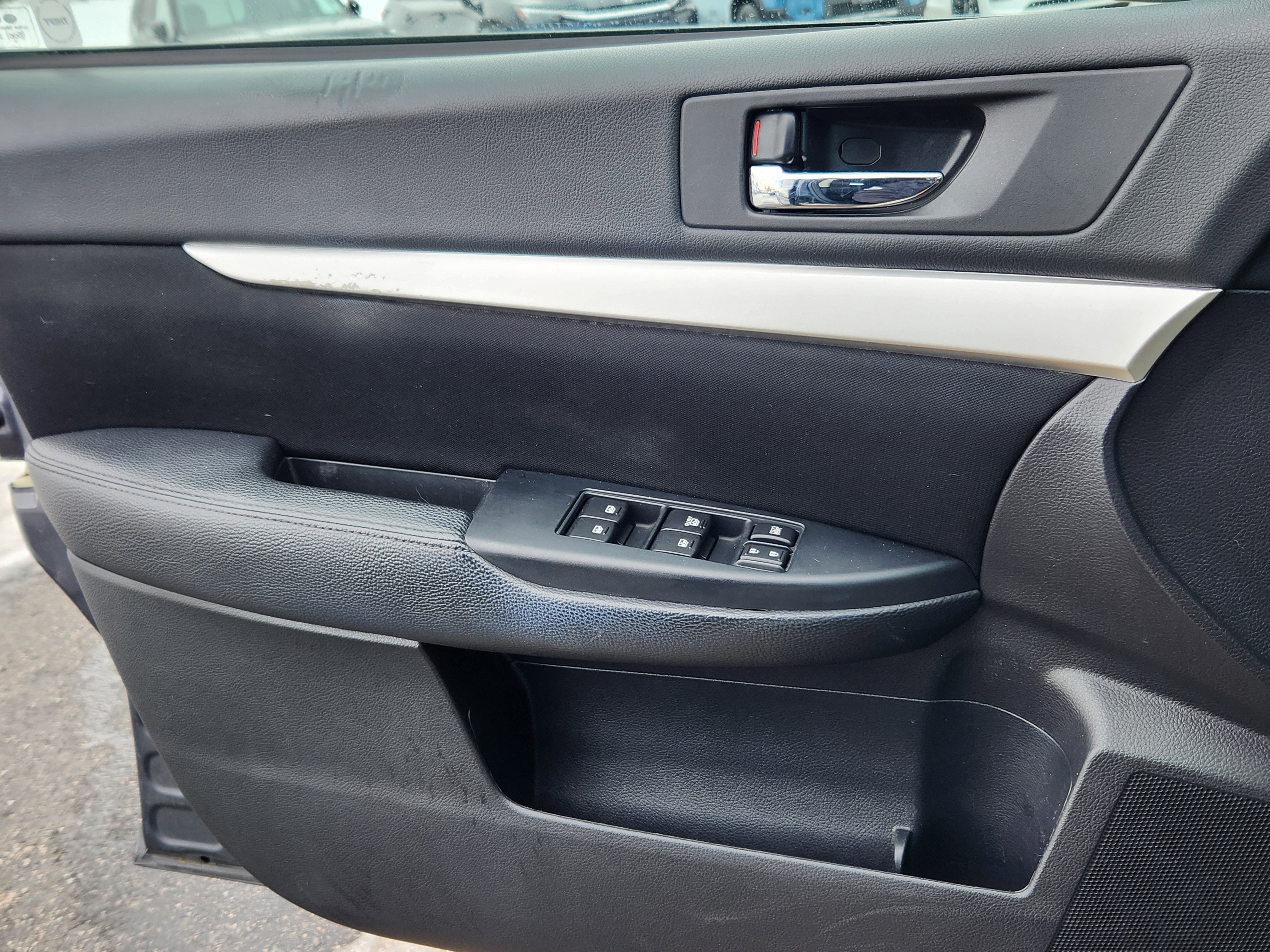 Used 2013 Subaru Outback 2.5i Premium w/ Popular Pkg 1B image 12