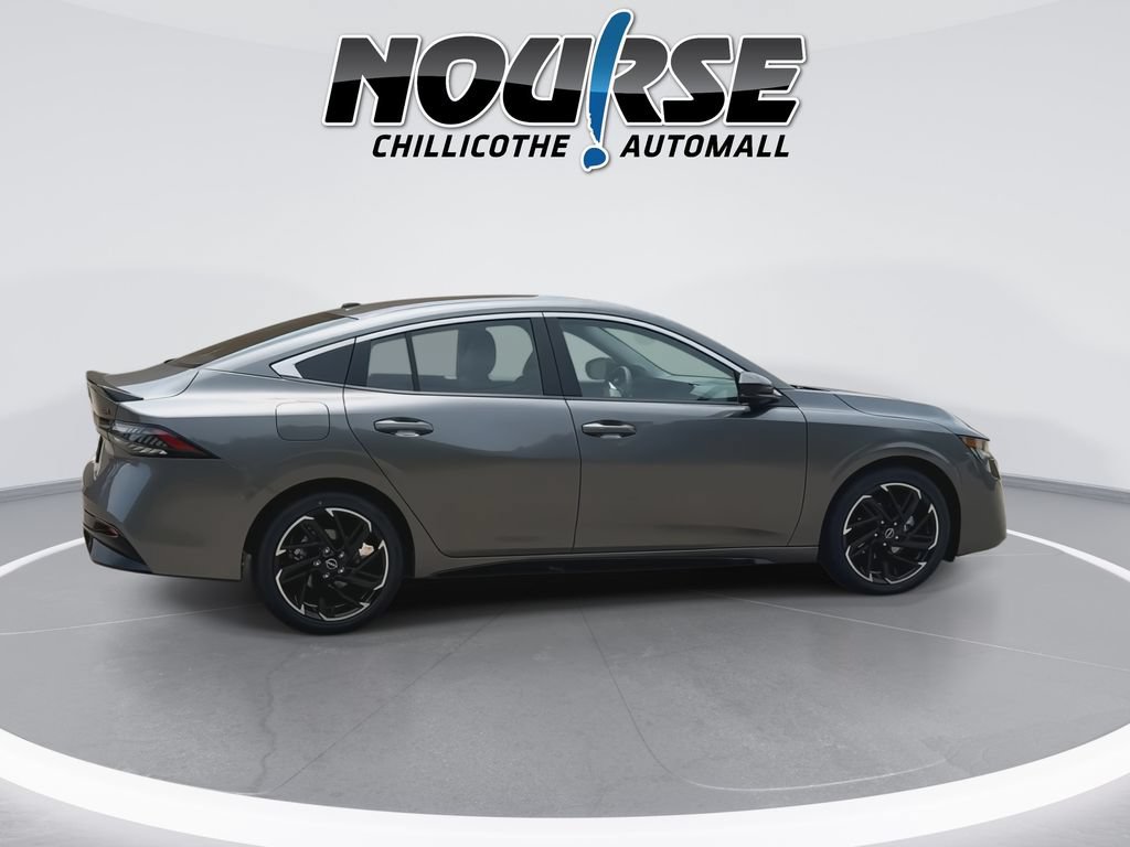 New 2026 Nissan Sentra SR w/ SR Premium Package FWD image 8