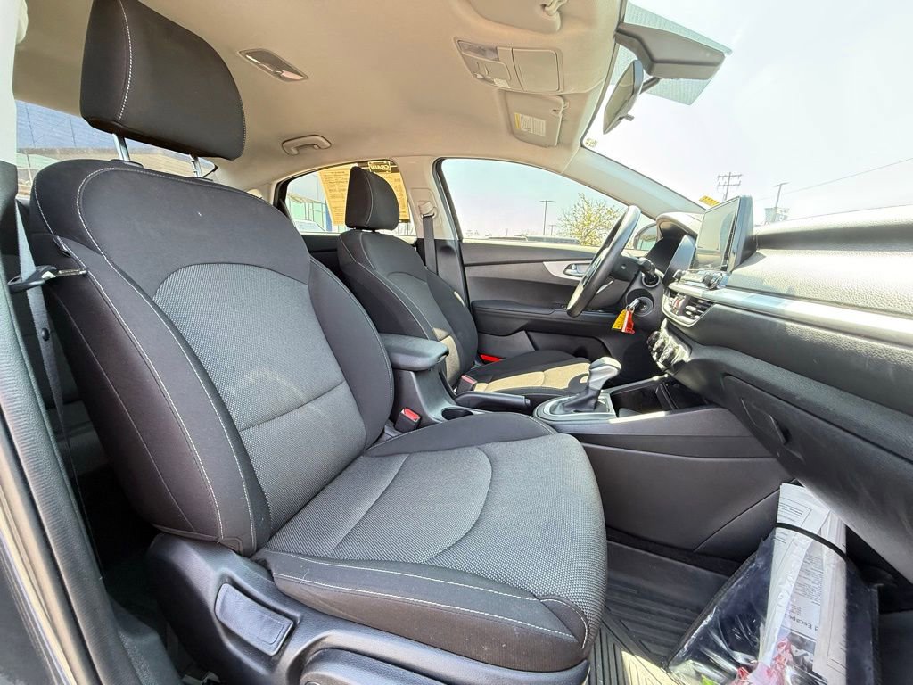 Used 2024 Kia Forte LXS w/ LXS Technology Package FWD image 27