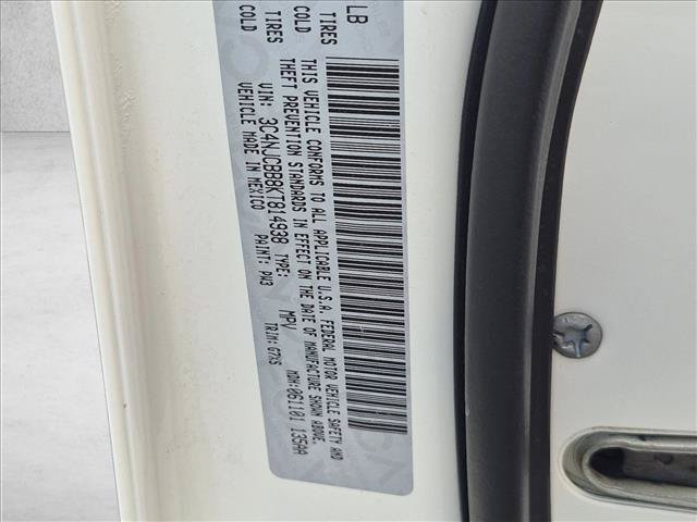 Used 2019 Jeep Compass Latitude FWD image 23