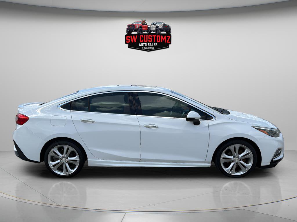 Used 2017 Chevrolet Cruze Premier image 8