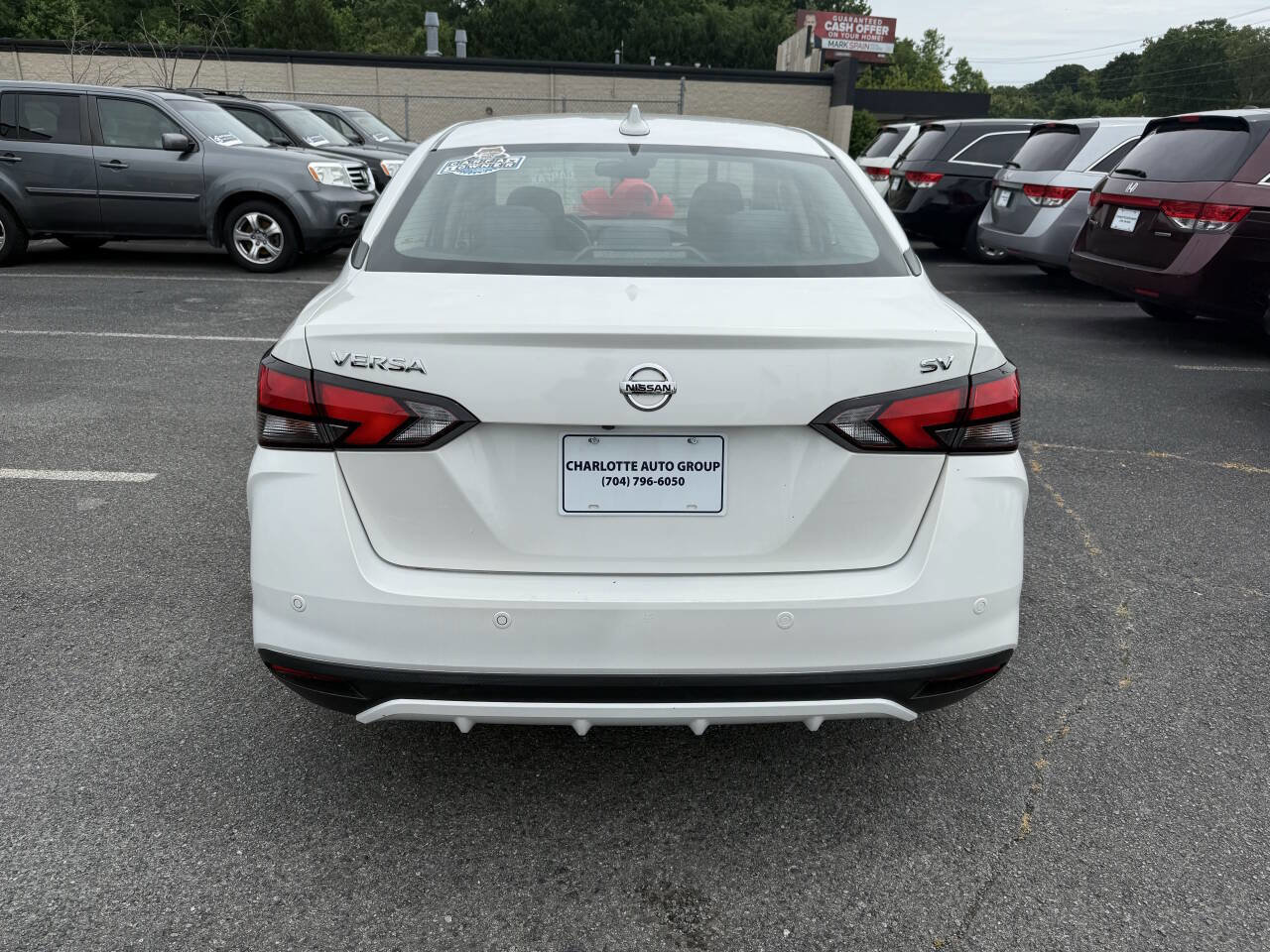 Used 2020 Nissan Versa SV image 5
