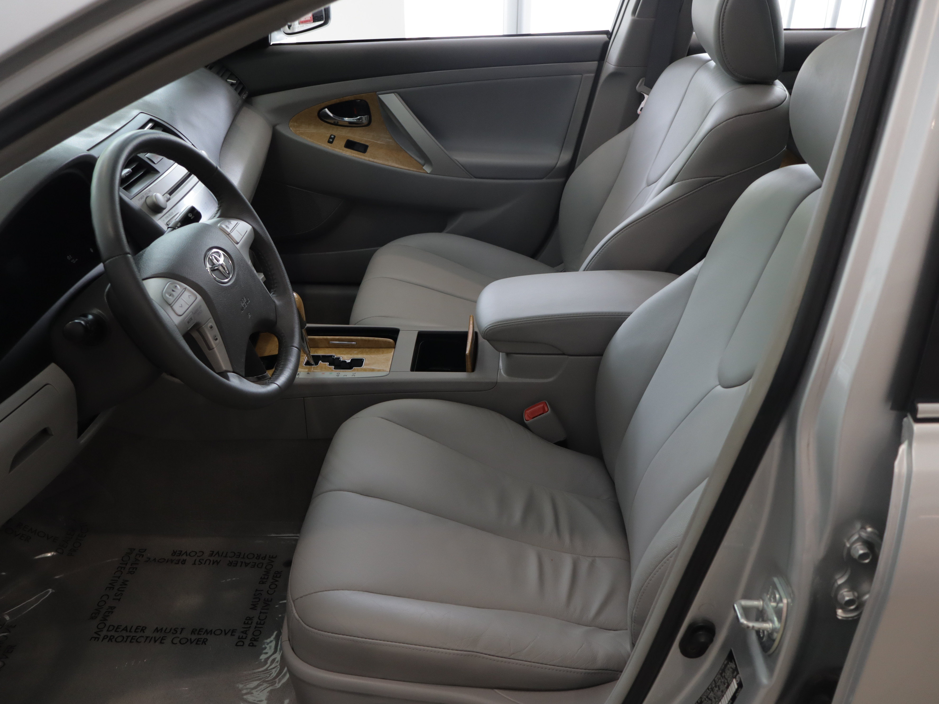 Used 2007 Toyota Camry XLE FWD image 9