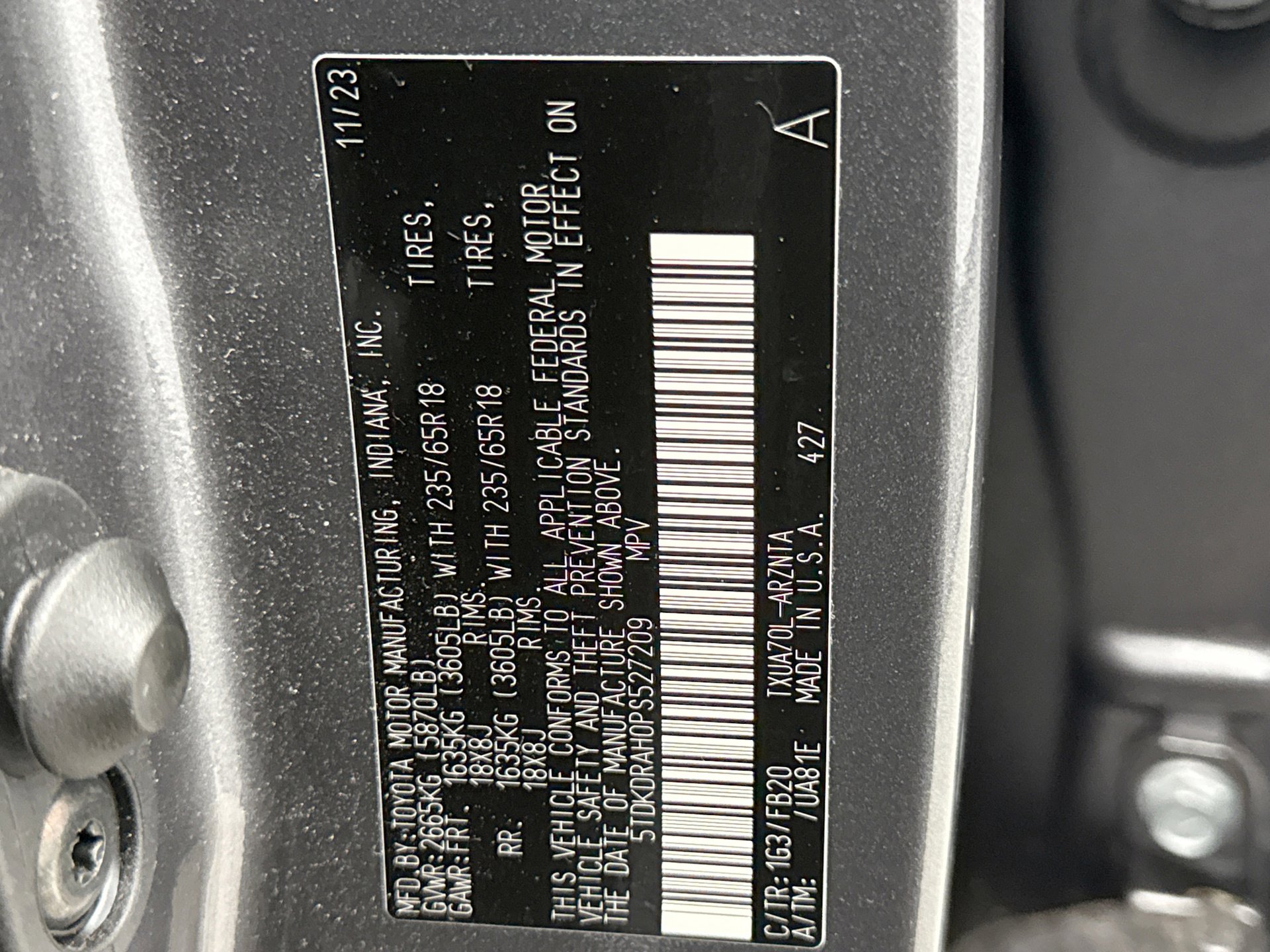 Used 2023 Toyota Highlander L image 25