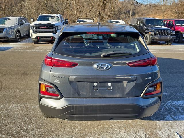 Used 2021 Hyundai Kona SE image 4