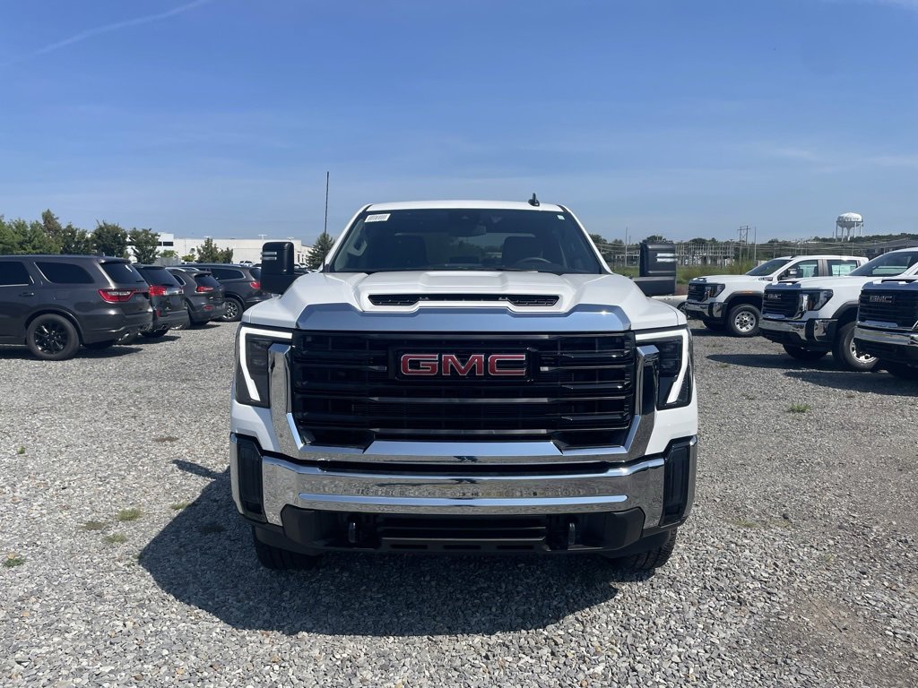 New 2025 GMC Sierra 2500 Pro w/ Convenience Package image 2