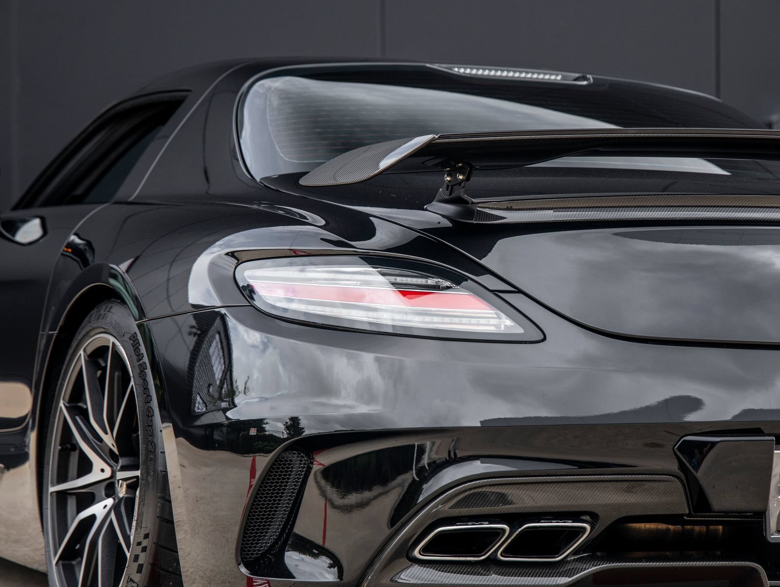 Used 2014 Mercedes-Benz SLS AMG Black Series image 12