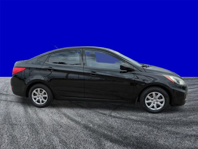 Used 2013 Hyundai Accent GLS image 3