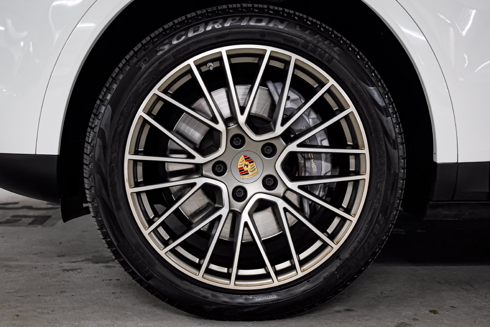 Used 2023 Porsche Cayenne Platinum Edition AWD/4WD image 51