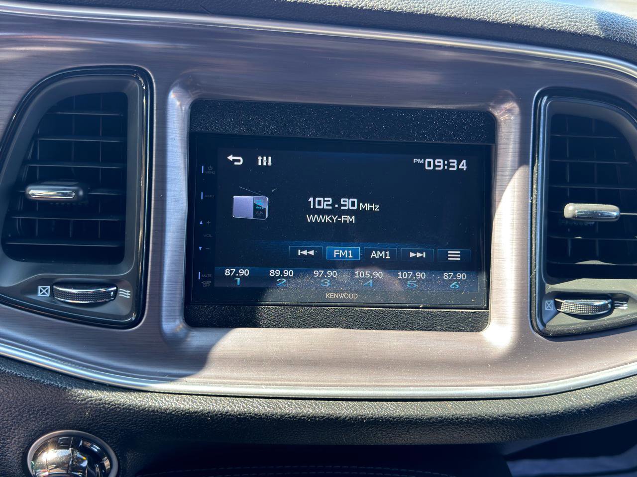 Used 2018 Dodge Challenger R/T image 29