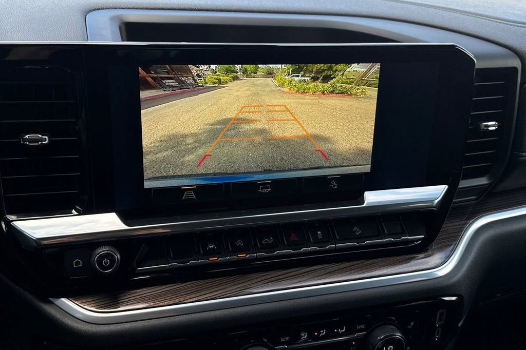 Certified 2022 Chevrolet Silverado 1500 LT Trail Boss w/ Convenience Package II image 23