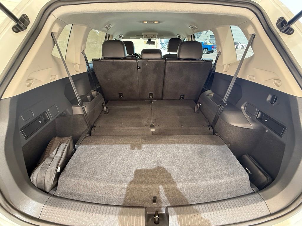 Used 2020 Volkswagen Tiguan SE FWD image 18