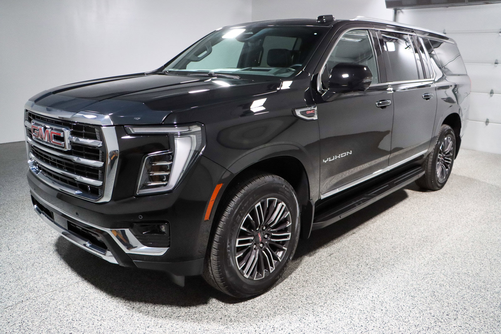 Used 2025 GMC Yukon XL Elevation w/ Elevation Premium Package image 39