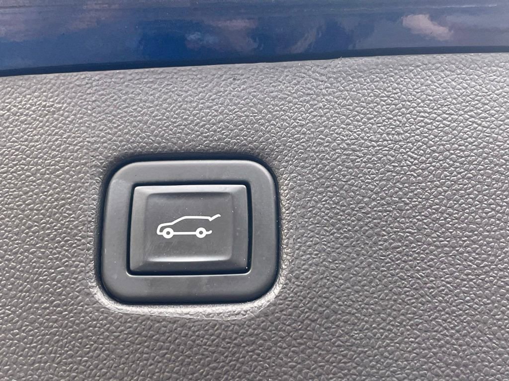 Certified 2023 Chevrolet Blazer Premier w/ Enhanced Convenience Package image 19