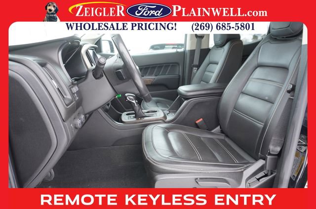 Used 2022 GMC Canyon Denali w/ Denali Black Edition Package image 11