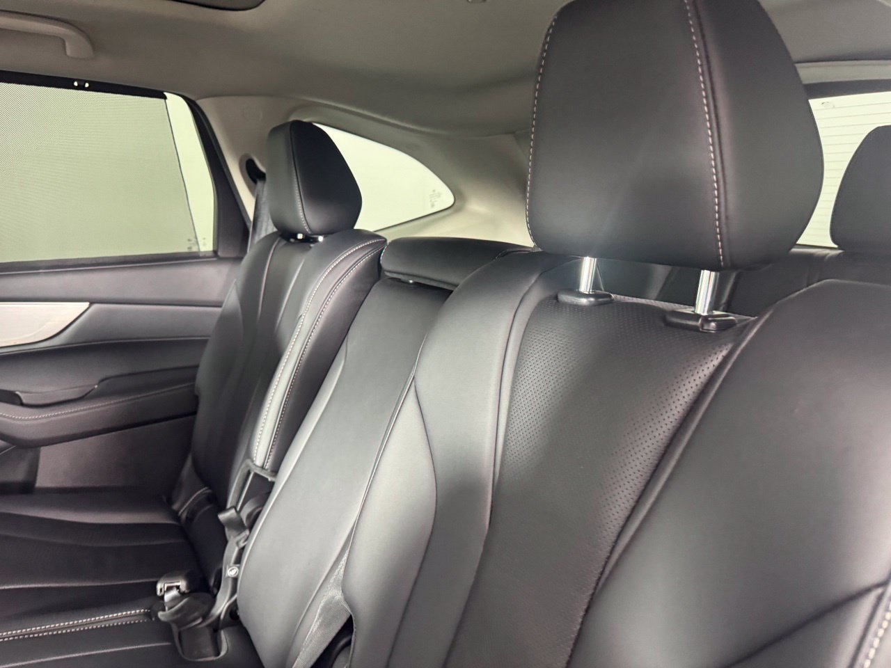 Used 2023 Acura MDX w/ Technology Package AWD/4WD image 26