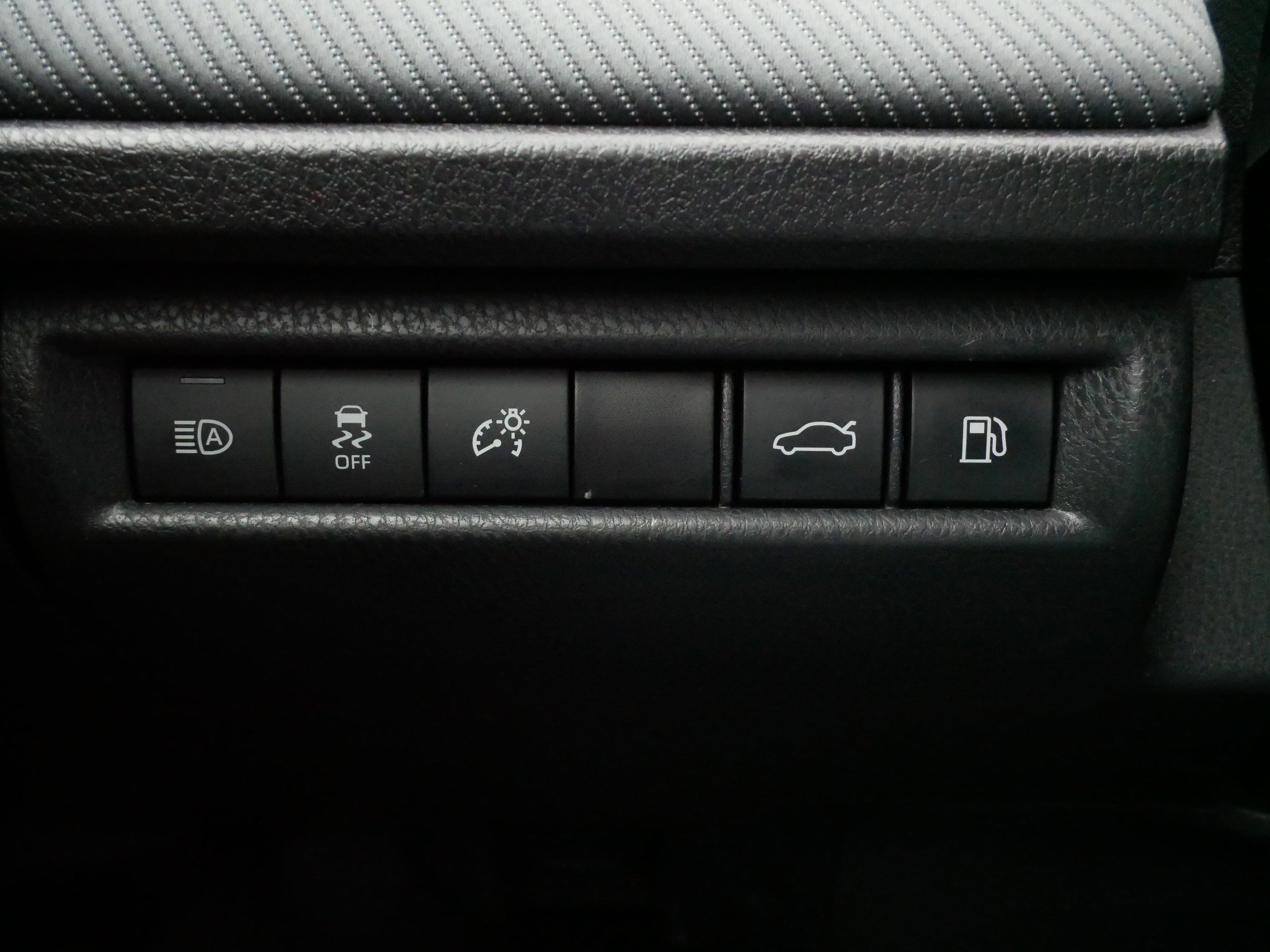 Certified 2025 Toyota Camry SE FWD image 27