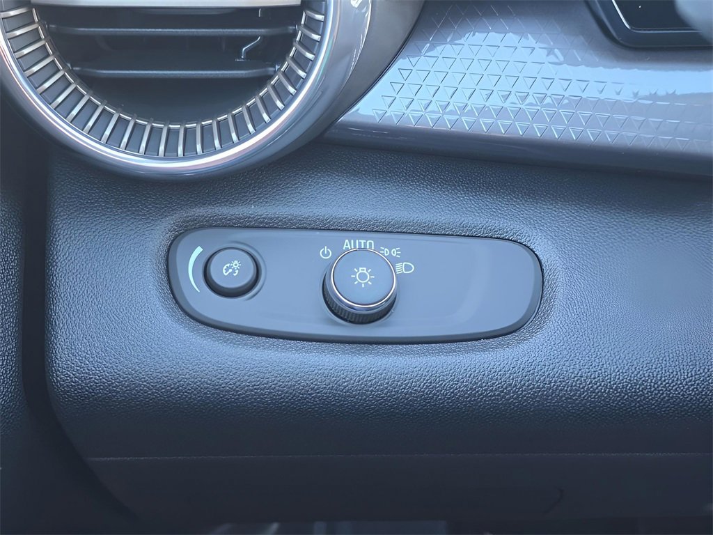 New 2026 Chevrolet Trax ACTIV image 26