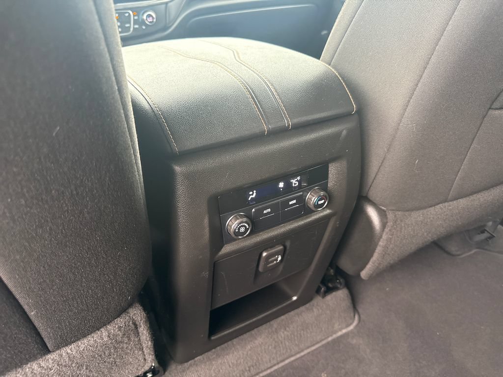 Certified 2020 Chevrolet Traverse LT FWD image 13