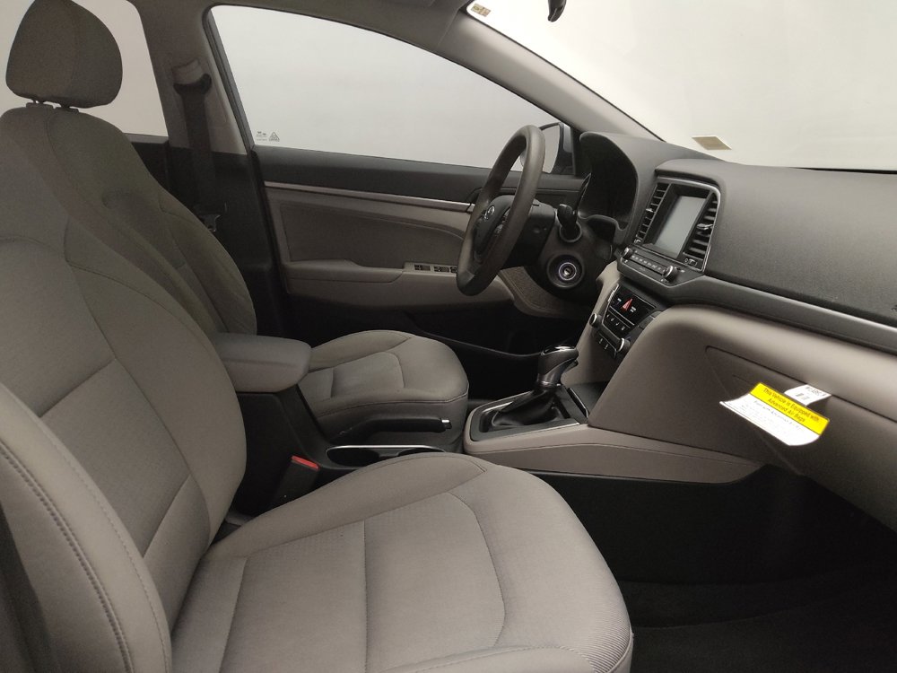 Used 2017 Hyundai Elantra SE image 21