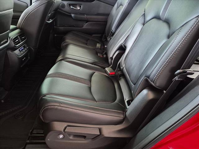 Certified 2025 Honda Pilot EX-L image 17
