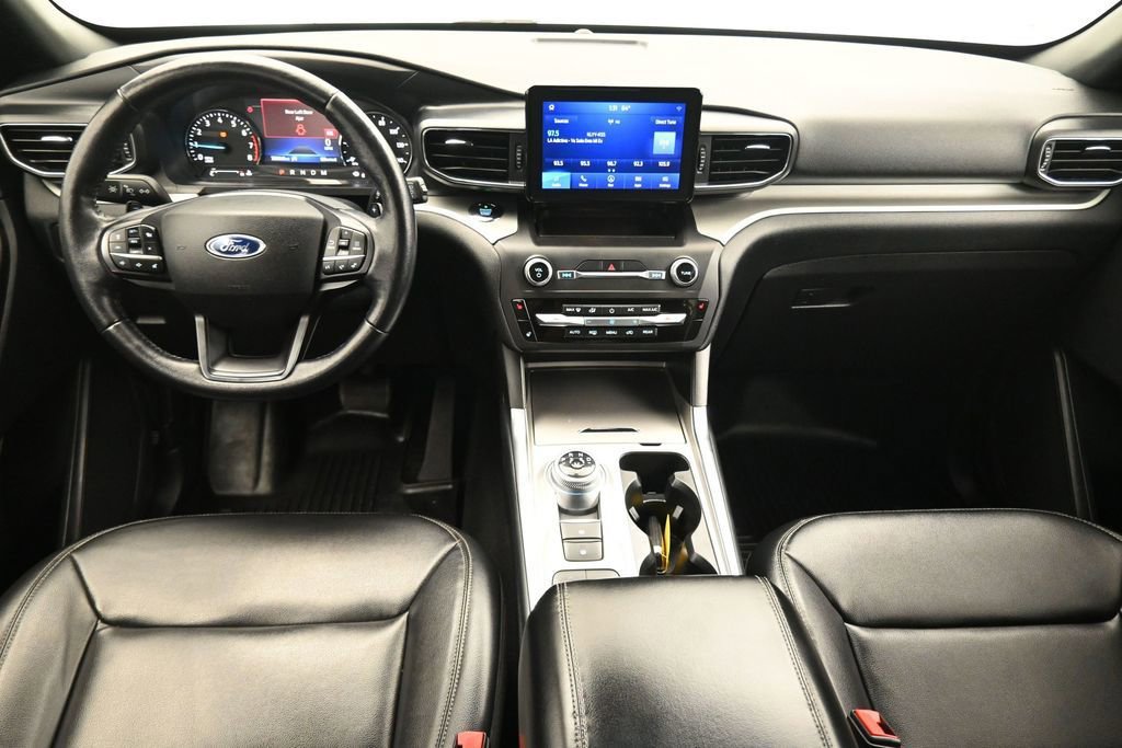 Used 2020 Ford Explorer XLT w/ Equipment Group 202A RWD image 23