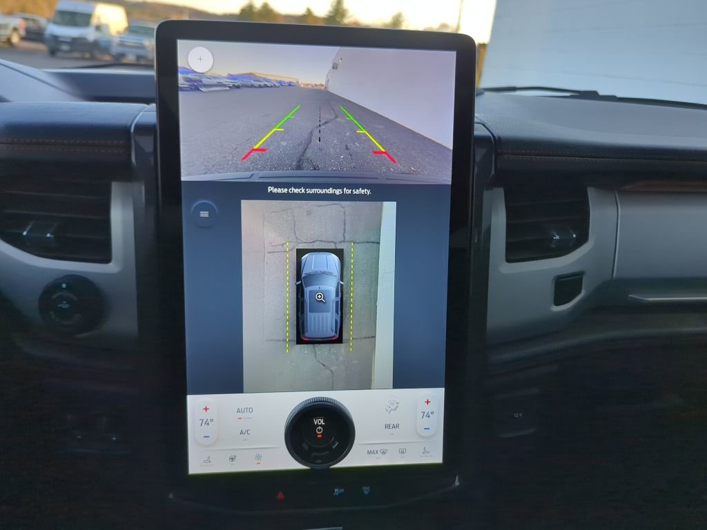 Used 2023 Ford Expedition Timberline image 15