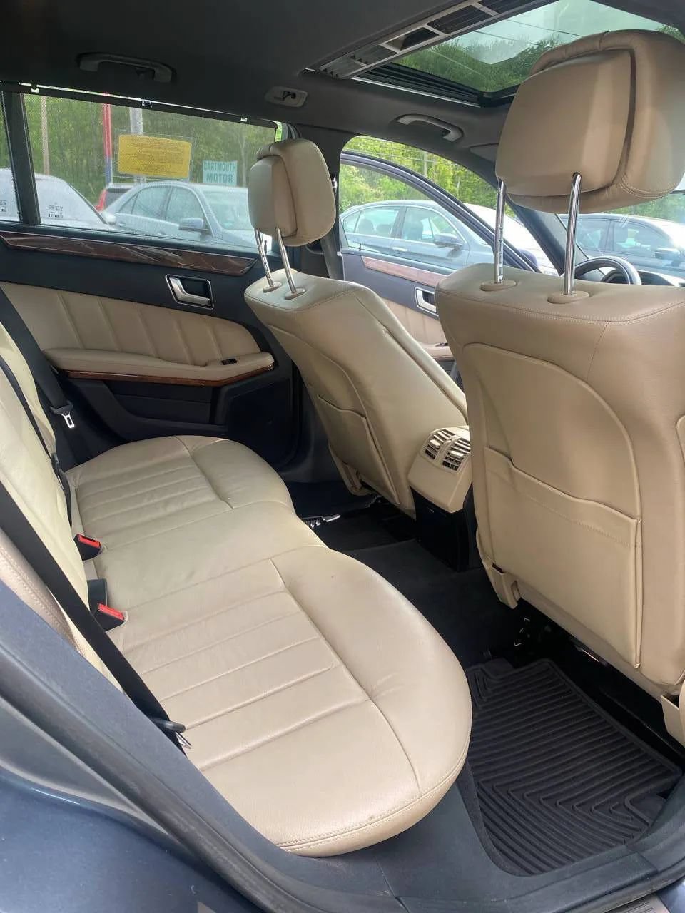 Used 2013 Mercedes-Benz E 350 4MATIC Wagon image 23