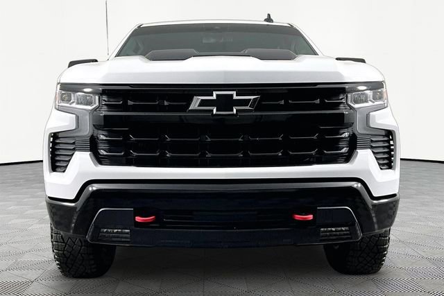 Used 2024 Chevrolet Silverado 1500 LT Trail Boss w/ LPO, Dark Essentials Package AWD/4WD image 2