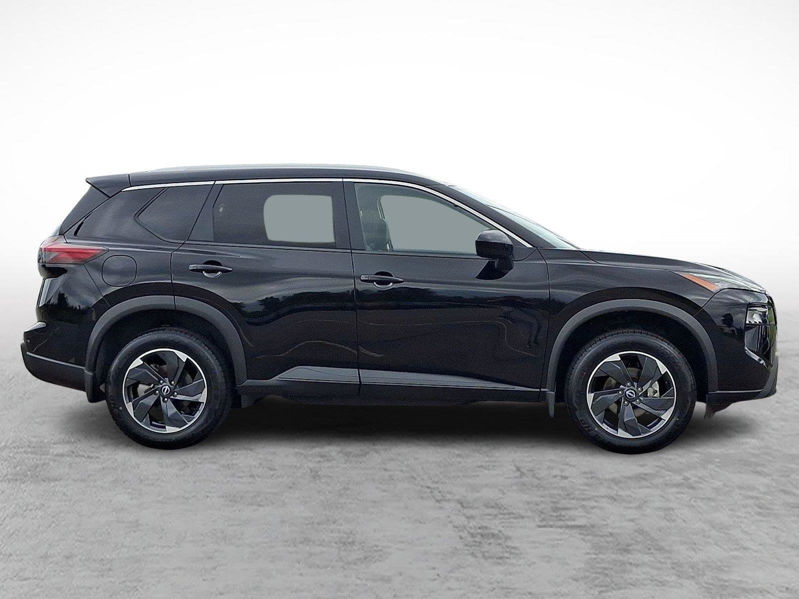 Used 2026 Nissan Rogue SV w/ SV Premium Package AWD/4WD image 7