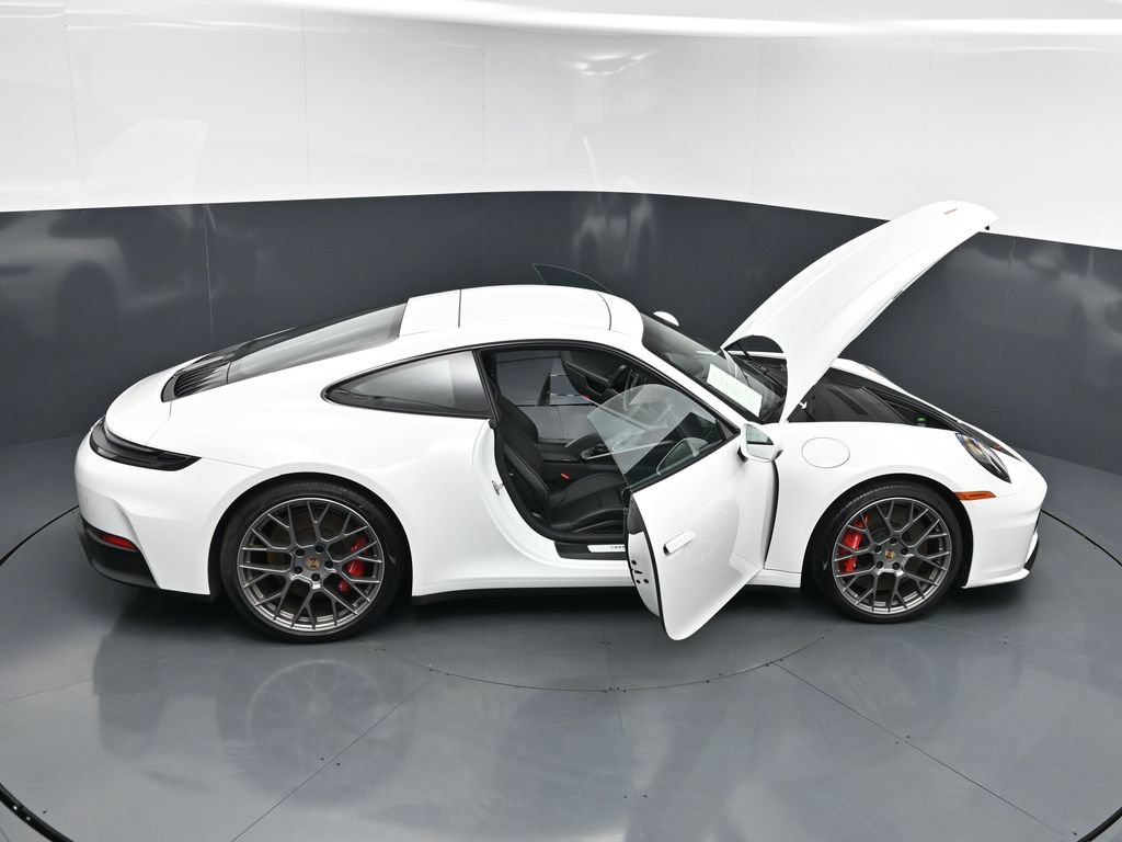 Certified 2025 Porsche 911 Carrera S RWD image 32