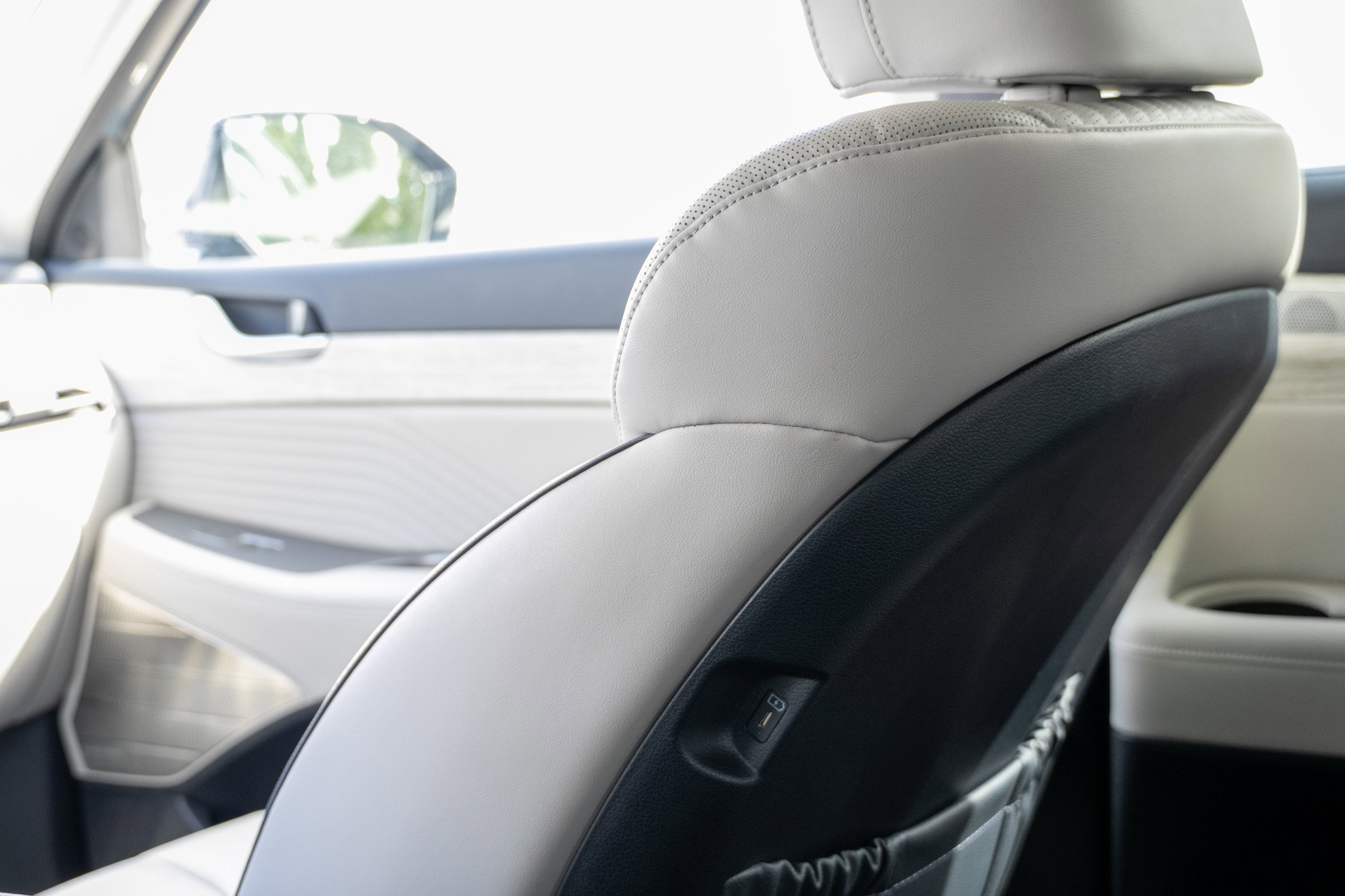 Used 2024 Hyundai Palisade Calligraphy image 23