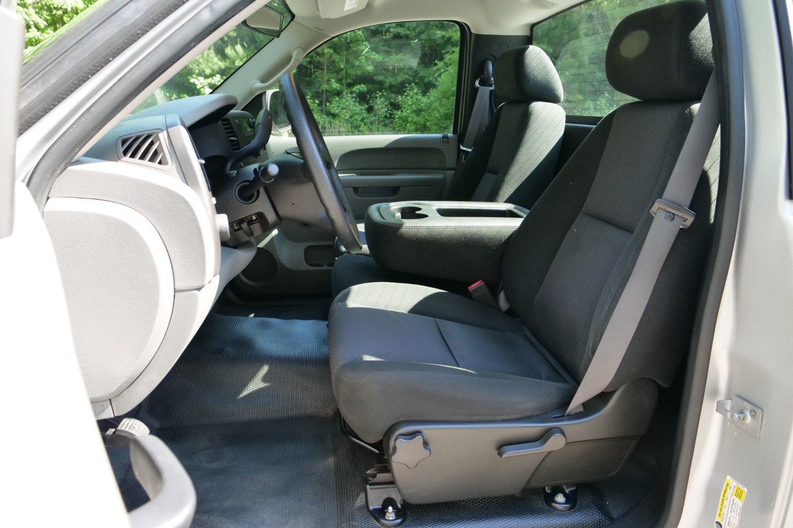 Used 2011 GMC Sierra 1500 W/T RWD image 3