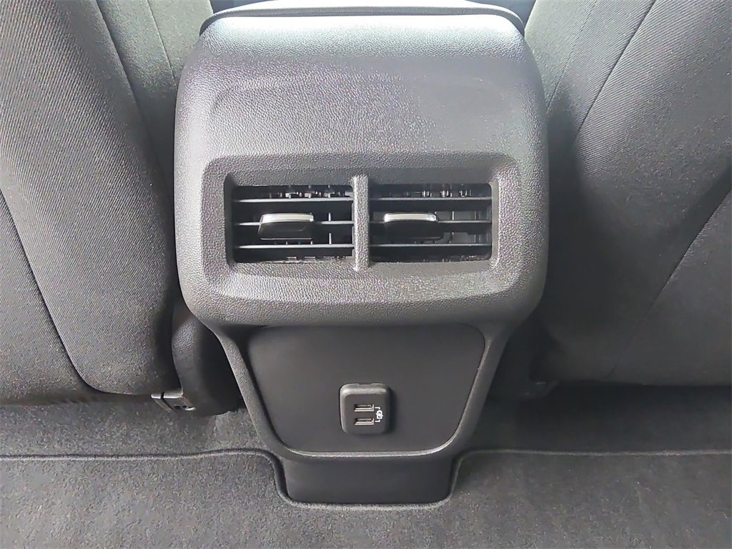 Used 2023 Chevrolet Equinox LT w/ Driver Convenience Package image 22