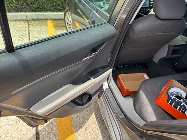 Used 2020 Toyota Camry LE FWD image 25